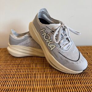 HOKA Mach X2